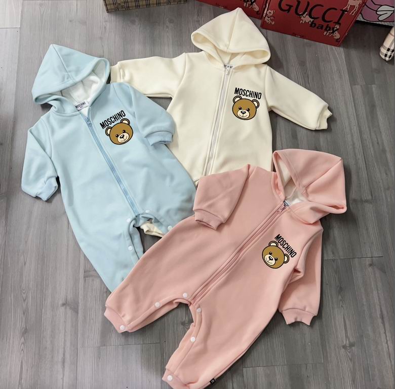 Moschino sz59 66 73 80 90 93